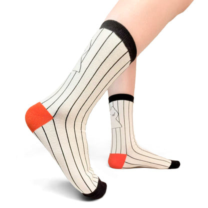 ZiwaZiwa集袜: Paws & Lines Collection - Striped Kitty Peekaboo Socks