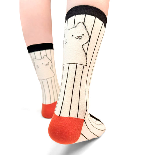 ZiwaZiwa集袜: Paws & Lines Collection - Striped Kitty Peekaboo Socks