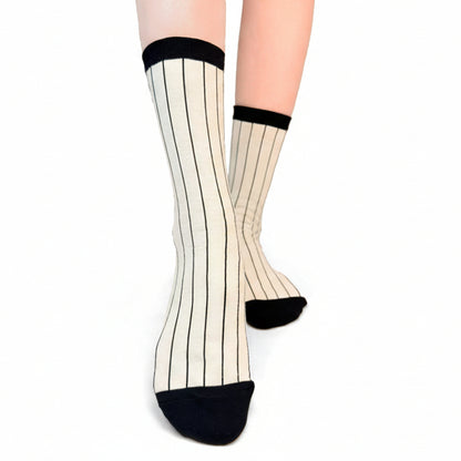 ZiwaZiwa集袜: Paws & Lines Collection - Striped Kitty Peekaboo Socks